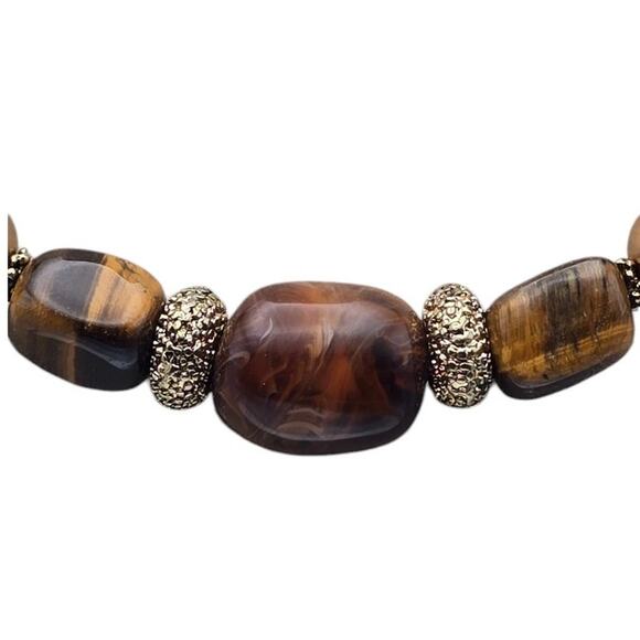 Elegant Semi Precious Stones & Golden Beads Statement Necklace - Picture 5 of 7